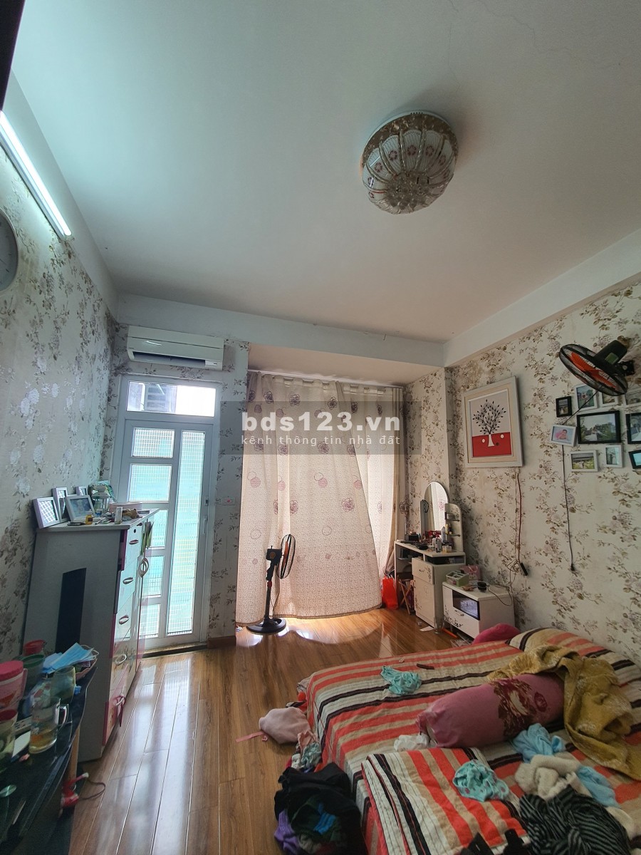 NHÀ ĐẸP Ở NGAY Ô TÔ TRÁNH Ngọc Lâm, Long Biên 5Tx55M2, hơn 6 tỷ. LH:O977.611.089