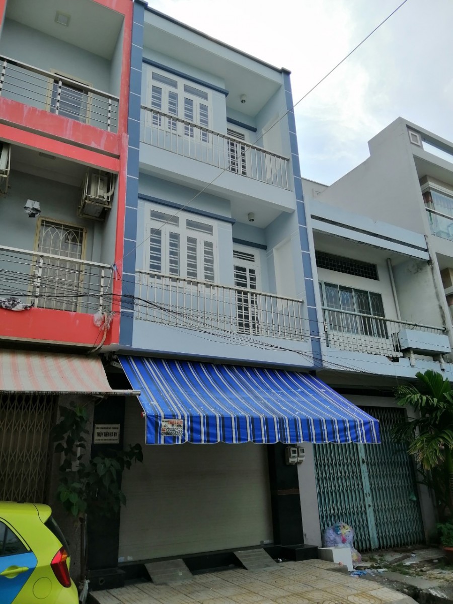 Nhà xinh rẻ 4 x 16m trệt 2 lầu Bùi Minh Trực F5Q8 TP.HCM 7.3 tỷ