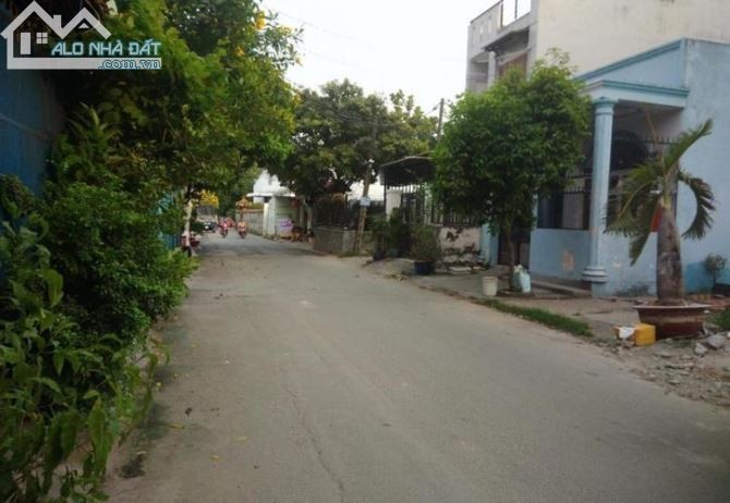 Bán gấp miếng đất nền MTĐ Phạm Văn Chí chính chủ đủ tiền sang tay liền