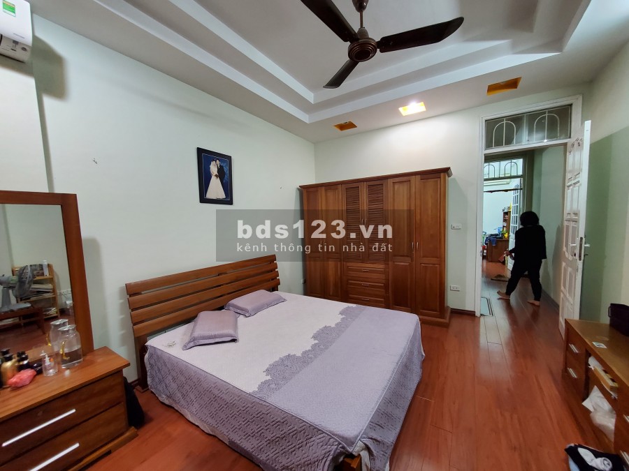 Bán Nhà Phố Quang Trung, Ô tô đỗ cửa, 63m x 3T, MT3.3m, giá 3 tỷ 9, Lh 0902083139