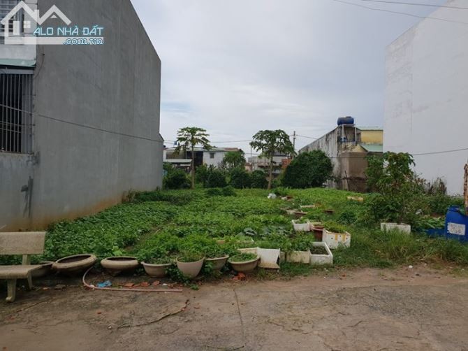 Bán gấp miếng đất nền MTĐ Phạm Văn Chí chính chủ đủ tiền sang tay liền