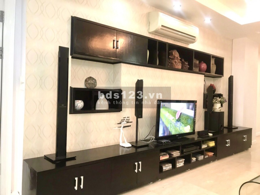 Cần bán Căn Hộ P1 Ciputra 145m2- 3 ngủ đủ đồ, cửa chính Đông Nam giá 4,1 tỷ có thương lượng