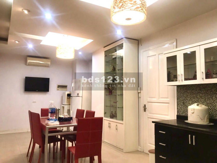 Cần bán Căn Hộ P1 Ciputra 145m2- 3 ngủ đủ đồ, cửa chính Đông Nam giá 4,1 tỷ có thương lượng