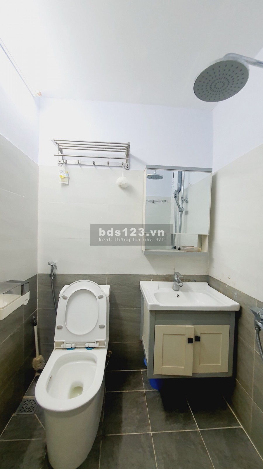 4.7 Tỷ Có Ngay Nhà HXH Đường Lê Văn Sỹ Q.3 35m2, Khu Vực An Ninh