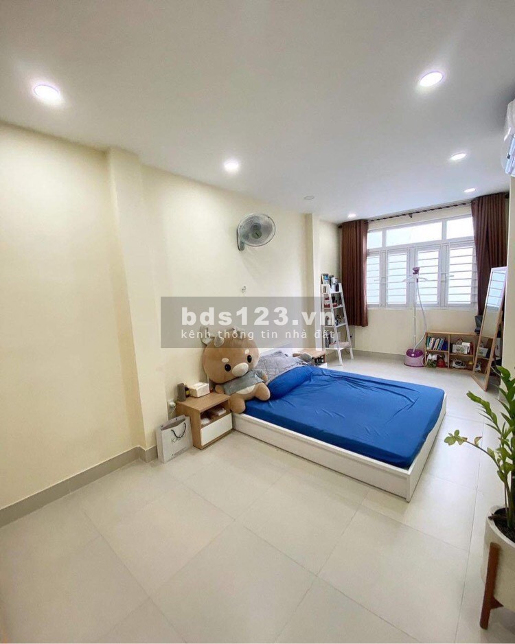 Bán nhà đường Nguyễn Đình Chiểu, hẻm thông tứ phía 38m2 2 PN , Giá tốt.