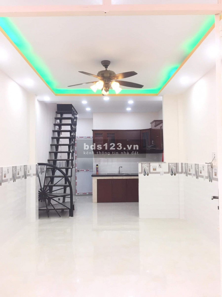 Bán nhà hẻm 160 Vườn Lài, Quận Tân Phú, đẹp, giá chỉ 3,35 tỷ.