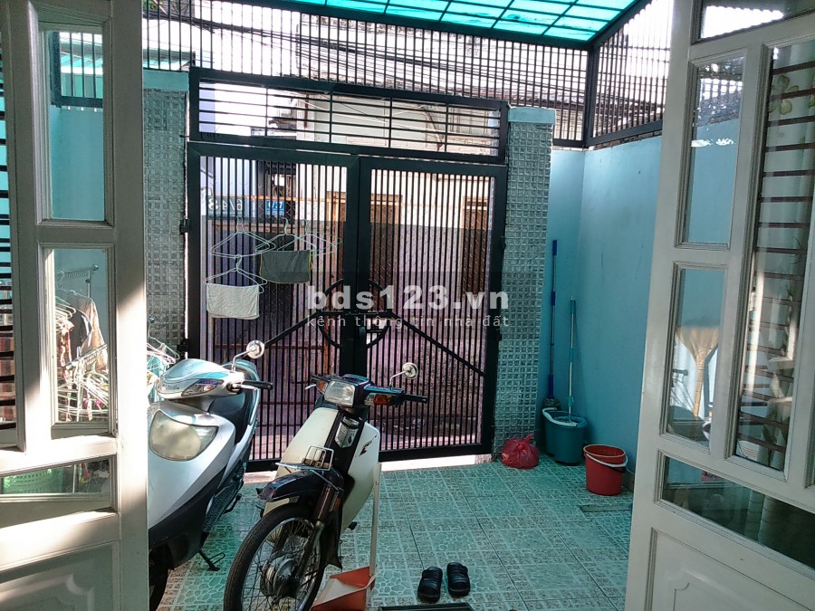 Chính chủ cho thuê nhà nguyên căn quận 7 gần vòng xoay Tân Thuận