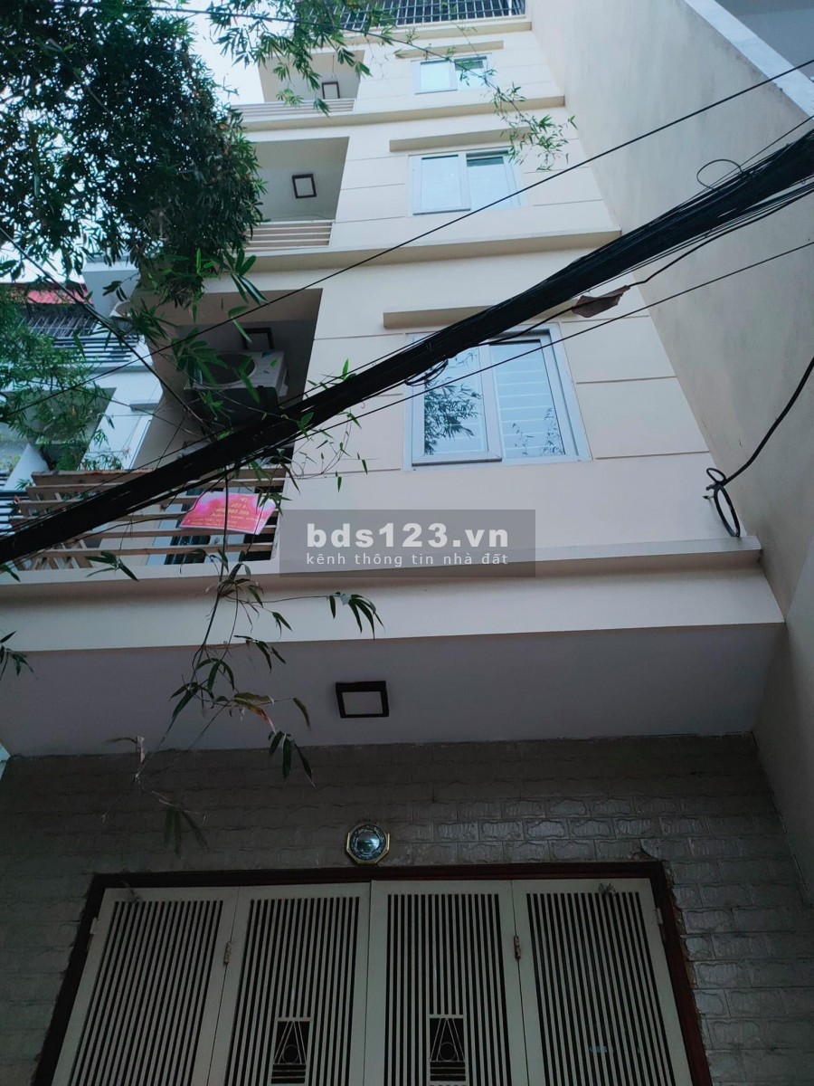 Bán nhà ngọc thụy, Ô tô đỗ, Vài phút sang Hồ Gươm
