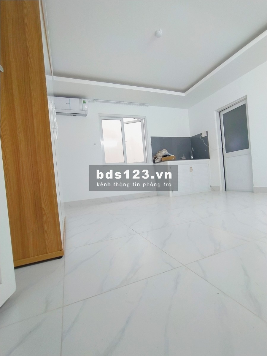 Phòng trọ giá rẻ kế bên ĐH CÔNG NGHIỆP THỰC PHẨM thoáng mát, tiện nghi