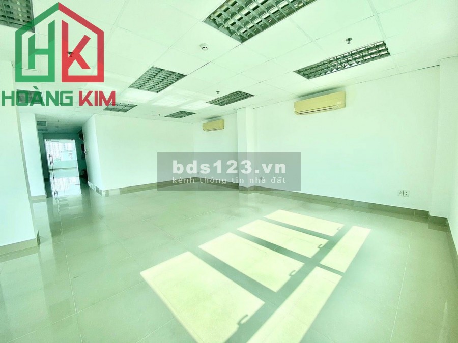 Cần cho thuê gấp nhà nguyên căn 6x25m, Khu VP K300, MT A4, p12 Tân Bình.