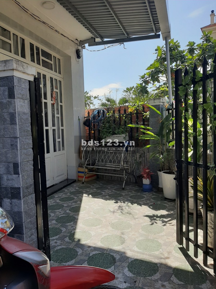 Bán Nhà SHR 1Trệt1Lầu Ngay QL50 Cách Trung Tâm Thành Phố Chỉ 20 Phút Đi Xe