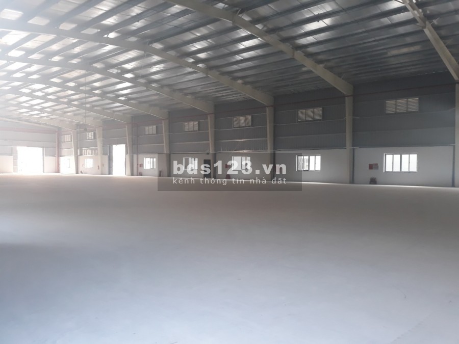 Cho thuê xưởng 9000m2 KCN Quế Võ, xưởng mới, bàn giao tháng 4. LH 0988457392