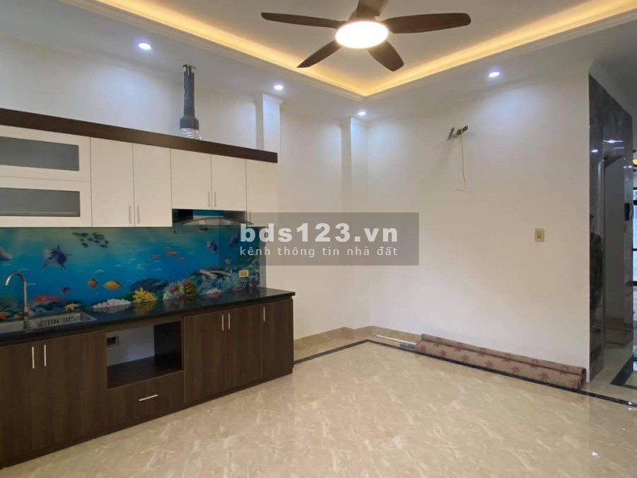 GARA OTO, ĐẸP NGẤT NGÂY, CHỦ TỰ XÂY, NỞ HẬU ĐẸP