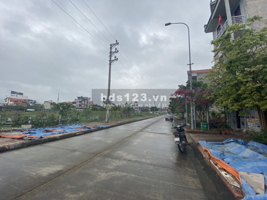 đất nền TTTM cầu sến Uông Bí chỉ 13tr/m2 dt 5x15 chưa đến 1 tỷ có thể đầu tư đã có sổ