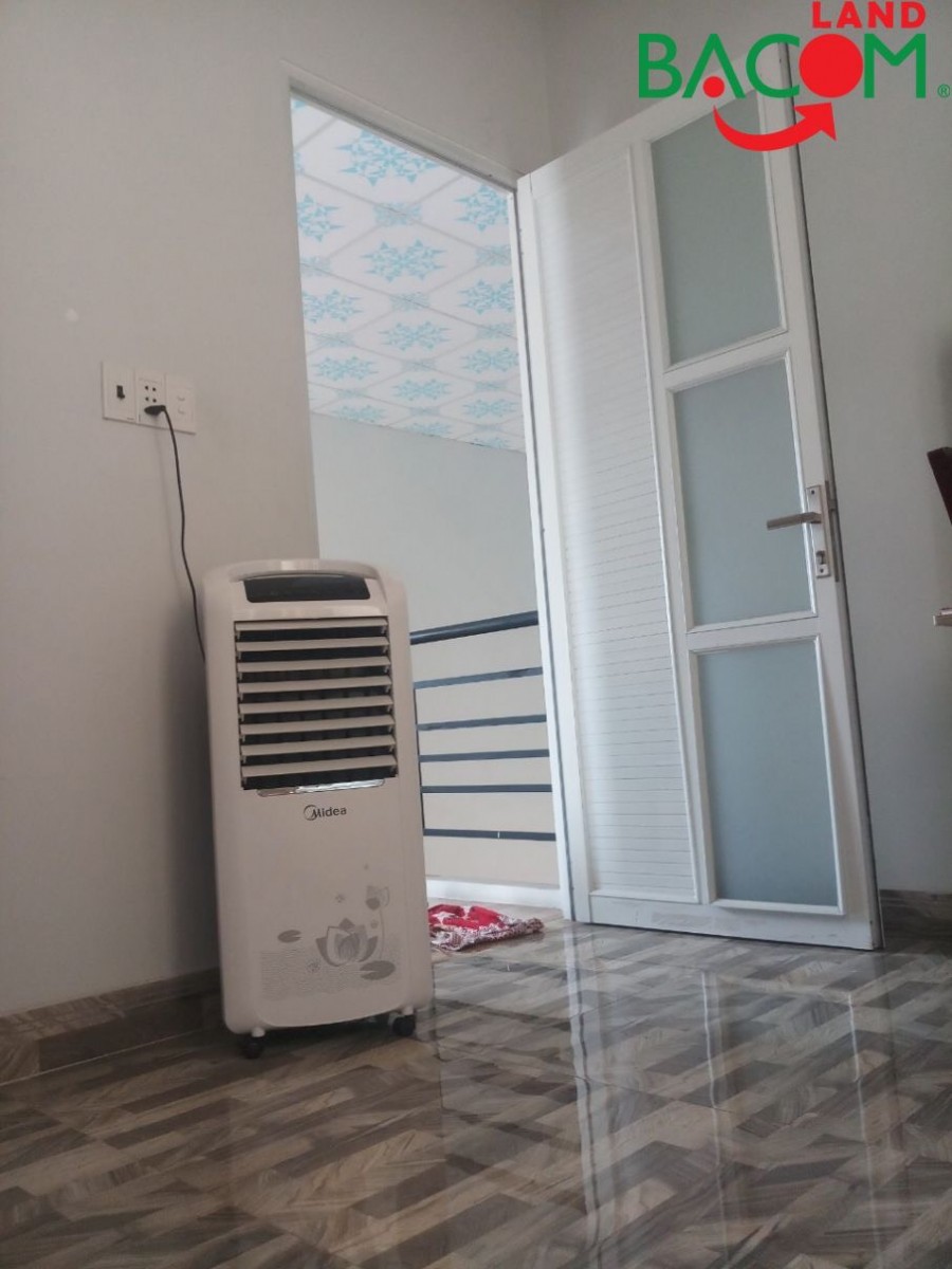 Nhà 1 trệt 1 lầu Bửu Hòa 140m2, sổ riêng thổ cư, hẻm xe tải thông tứ hướng, gần chợ Đồn