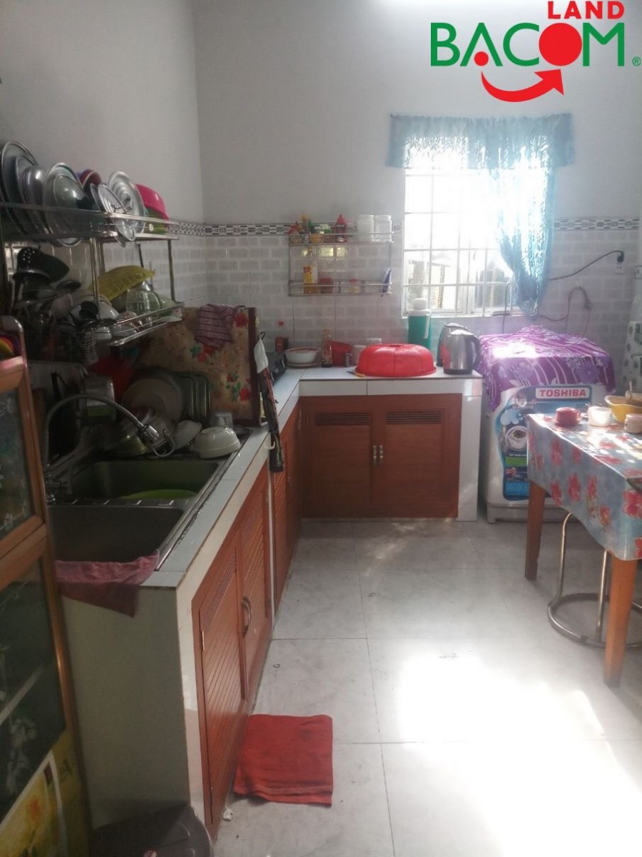 Nhà 1 trệt 1 lầu Bửu Hòa 140m2, sổ riêng thổ cư, hẻm xe tải thông tứ hướng, gần chợ Đồn