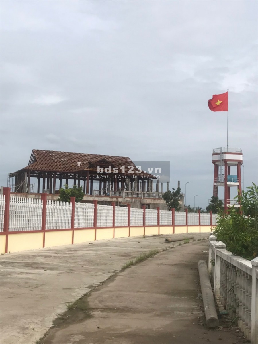Bán đất trong khu du lịch sinh thái, khu dân cư hiện hữu, đức hòa Long An. DT: 80m2, giá 1.2 tỷ.