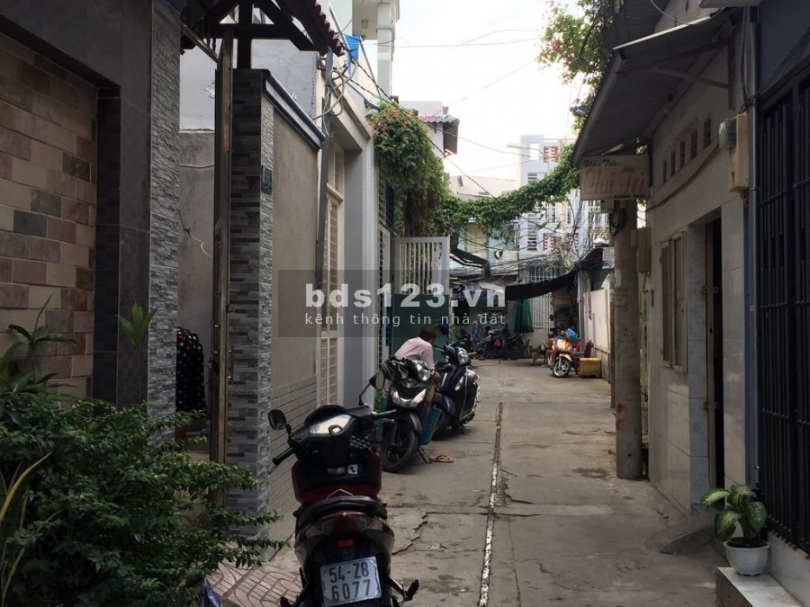 Cho thuê nhà nguyên căn hẻm 30 Lâm Văn Bền, P.Tân Kiểng