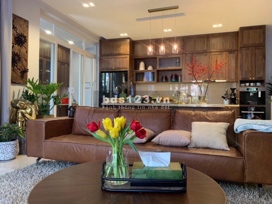 Villas Phú Mỹ Hưng - Góc 2 mặt tiền. DTCN 339m2 . Tuyệt mỹ kiến trúc hiện đại 66 tỷ