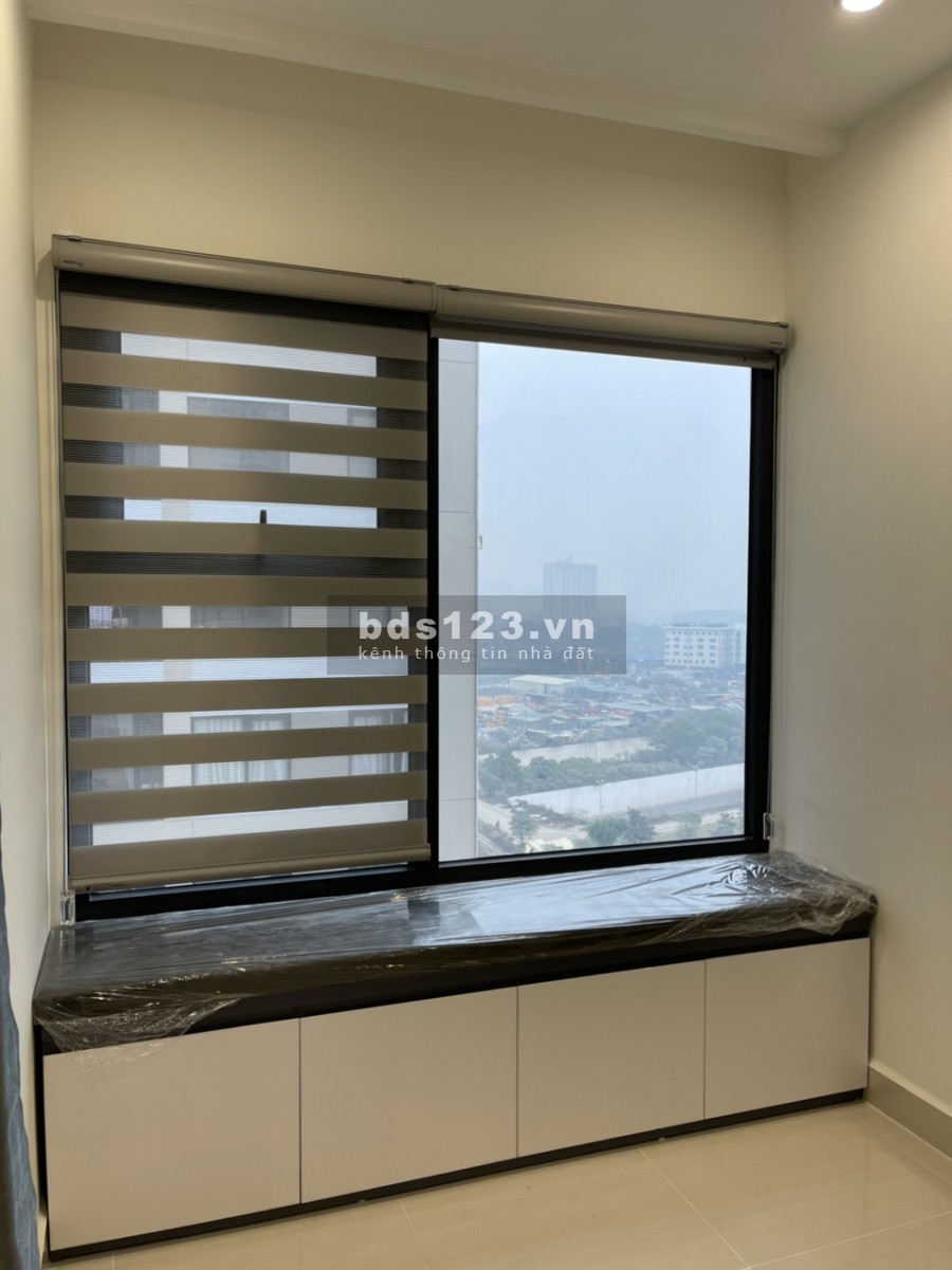 Cho thuê gấp căn góc 2 ngủ 2 wc vinhomes smart city đủ đồ gỗ thiếu đồ điẹn tử giá tốt