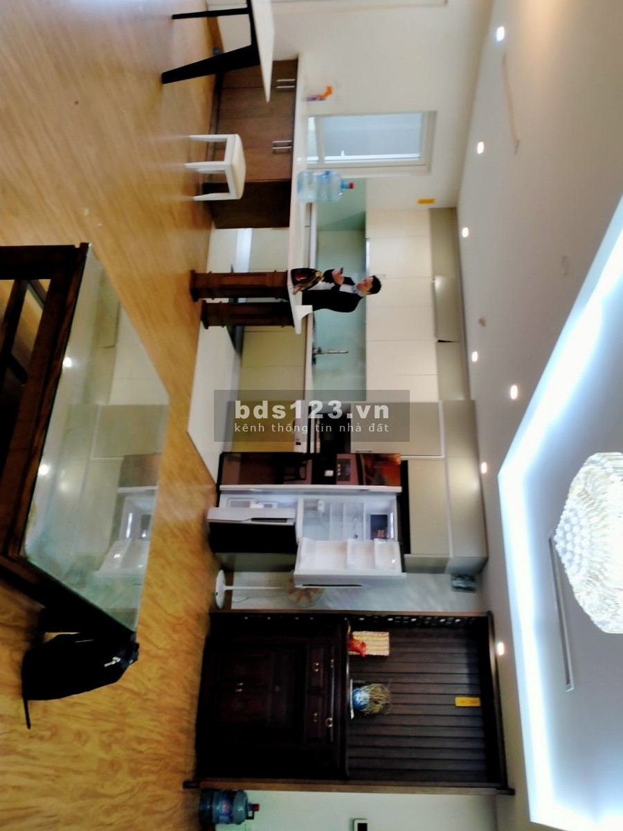 Cho thuê căn hộ chung cư Times Tower 35 Lê Văn Lương 128m 3 ngủ đủ đồ 17tr,