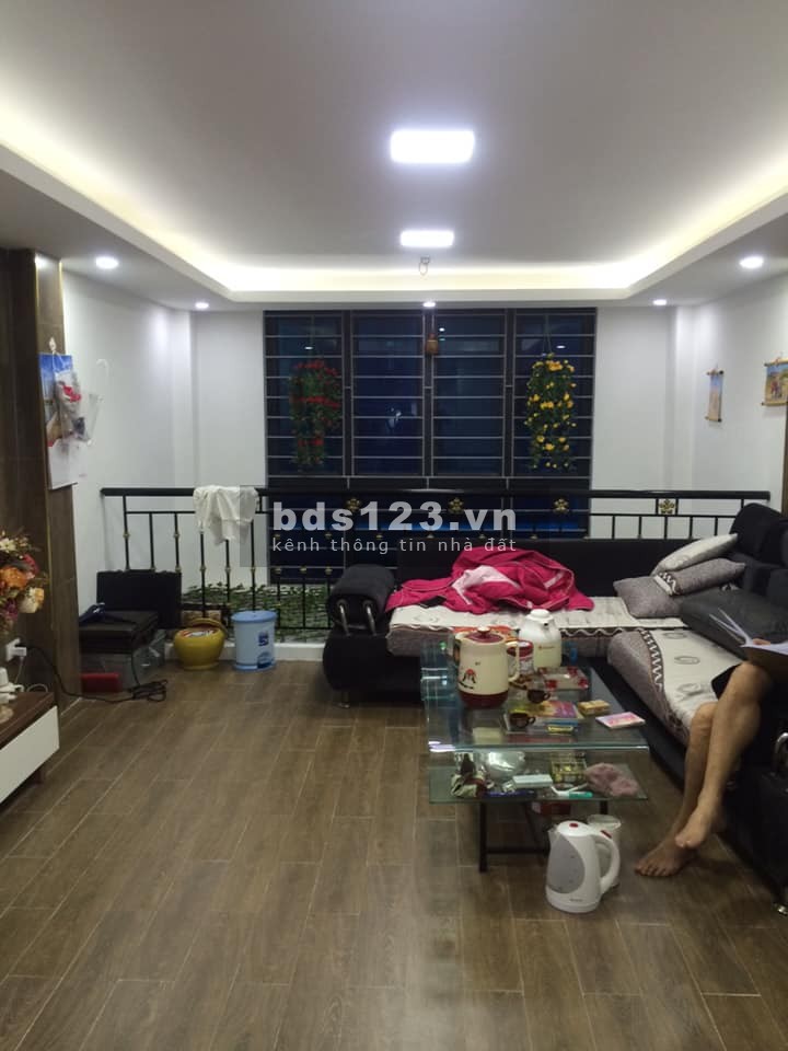 Bán nhà 5 tầng x 38m2 ngõ 43 Cổ Nhuế, cách ô tô tránh 10, giá 4.1 tỷ. LH 0912442669