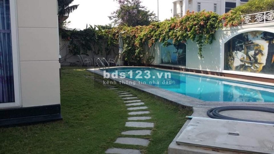 Biệt thự Quận 9, DT 382m2, Giá giảm mạnh 9 tỷ hút khách đầu tư.