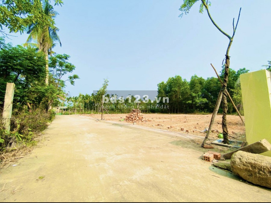 Cần tiền bán rẻ lô đất ngay ranh Đà Nẵng