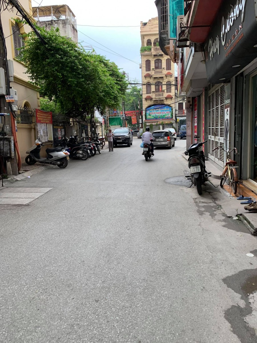 Nhà Đẹp Cầu Giấy Kinh Doanh Văn Phòng Ô tô Vào Nhà, 75m, 4 Tầng, Giá 8.5 Tỷ