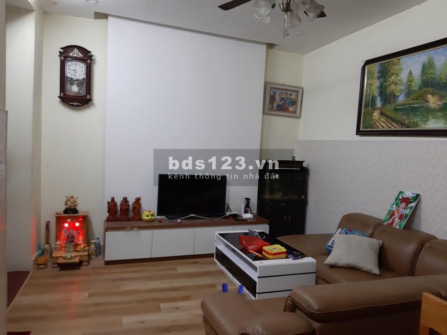 Bán nhà Hồng Mai chính chủ, 28m2x3T. MT 4.9m, giá 3.6 tỷ