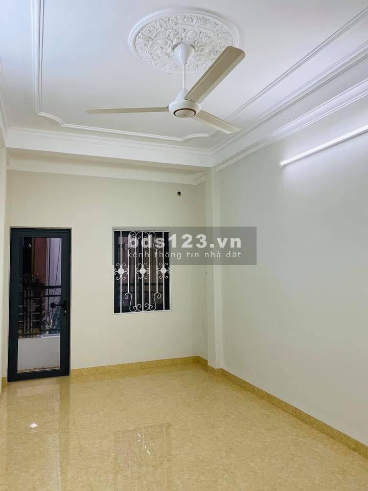 Bán nhà Láng Hạ 35m2 x 4 tầng, Giá nhỉnh 3 tỷ