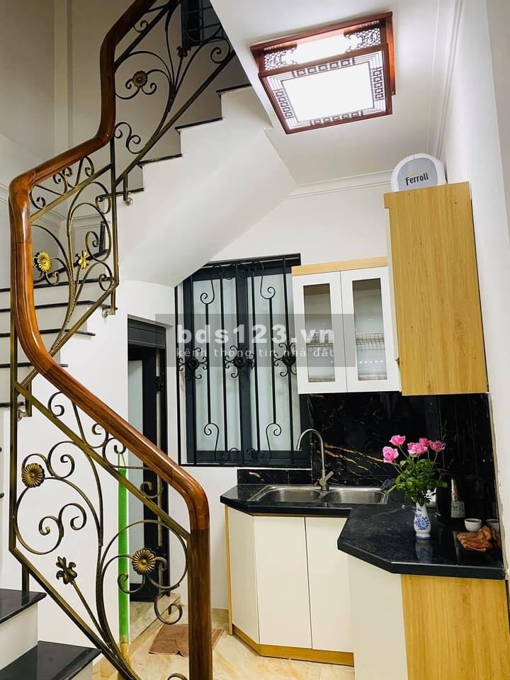 Bán nhà Láng Hạ 35m2 x 4 tầng, Giá nhỉnh 3 tỷ
