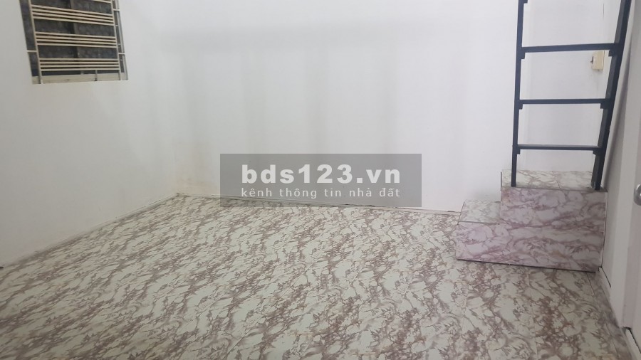 Bán nhà mặt tiền tại Đường Đất Thánh, Tân Bình, Giá chỉ 5.45 tỷ