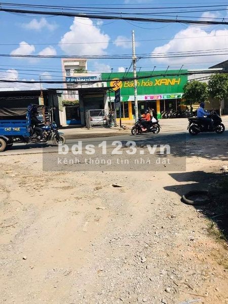 Bán gấp lô đất trong KDC ấp 6 vĩnh lộc B.