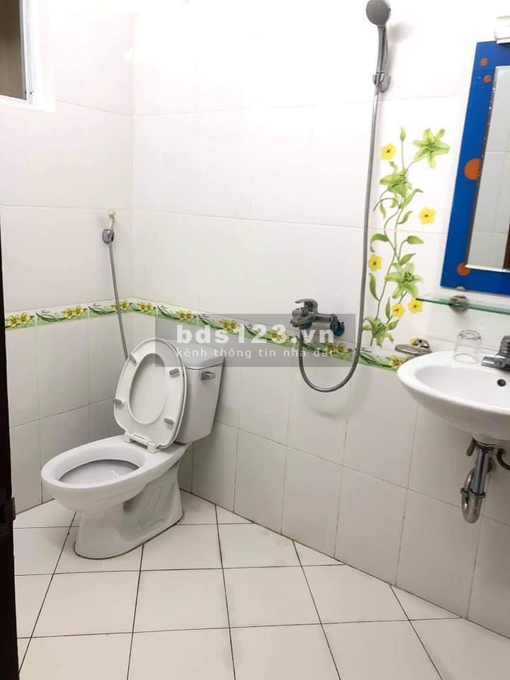 BÁN NHÀ VÕ CHÍ CÔNG CẦU GIẤY, CÁCH ÔTÔ 20M2, 31M2 x 5 TẦNG, GIÁ 3 TỶ