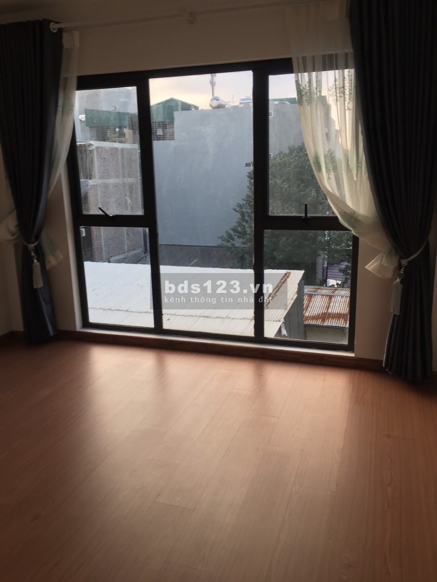 DO CHUYỂN CÔNG TÁC NÊN BÁN NHÀ ĐẸP 5 TẦNG ÔTÔ ĐỖ CỬA, 5p TỚI PHỐ ĐI BỘ, GẦN Aeon MALL.