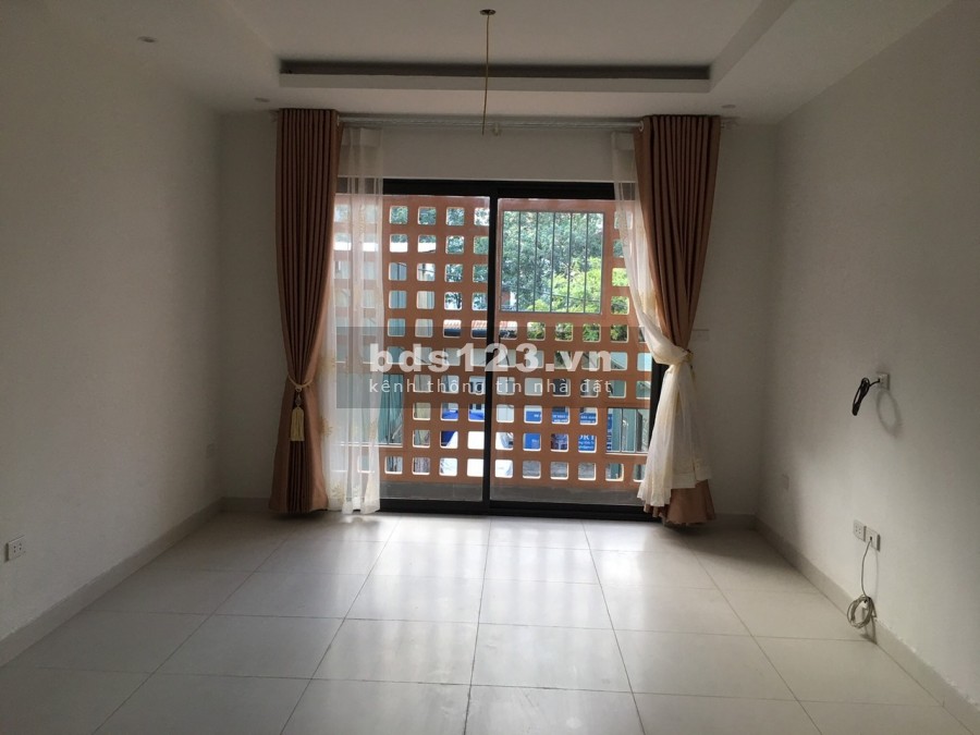 DO CHUYỂN CÔNG TÁC NÊN BÁN NHÀ ĐẸP 5 TẦNG ÔTÔ ĐỖ CỬA, 5p TỚI PHỐ ĐI BỘ, GẦN Aeon MALL.