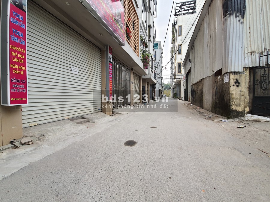 DO CHUYỂN CÔNG TÁC NÊN BÁN NHÀ ĐẸP 5 TẦNG ÔTÔ ĐỖ CỬA, 5p TỚI PHỐ ĐI BỘ, GẦN Aeon MALL.