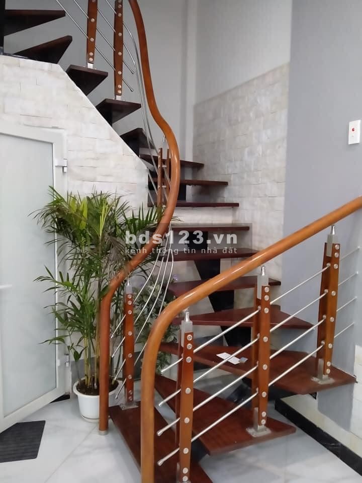 NHÀ ĐẸP LUNG LINH CHỈ VIỆC XÁCH VALY VỀ Ở