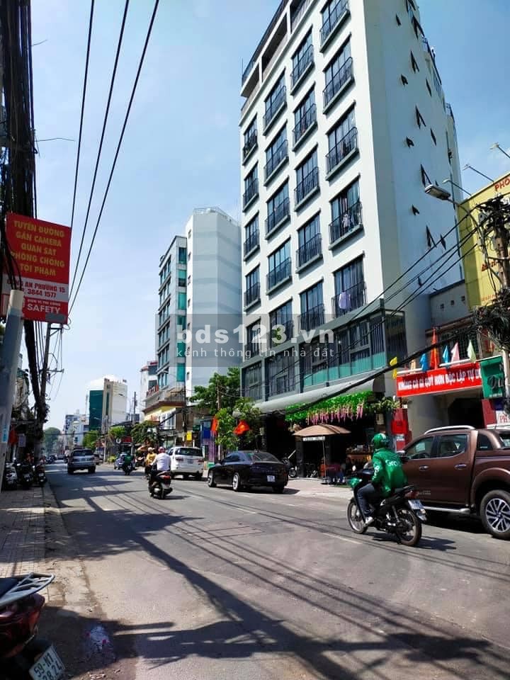 Nhà mặt tiền Trần Huy Liễu Phú Nhuận 400m2 63 tỷ.