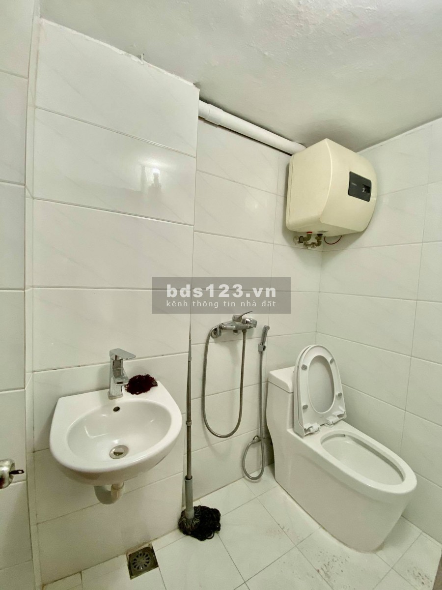 Cần bán gấp nhà để đầu tư kinh doanh Hoàng Mai 5 tầng ở luôn