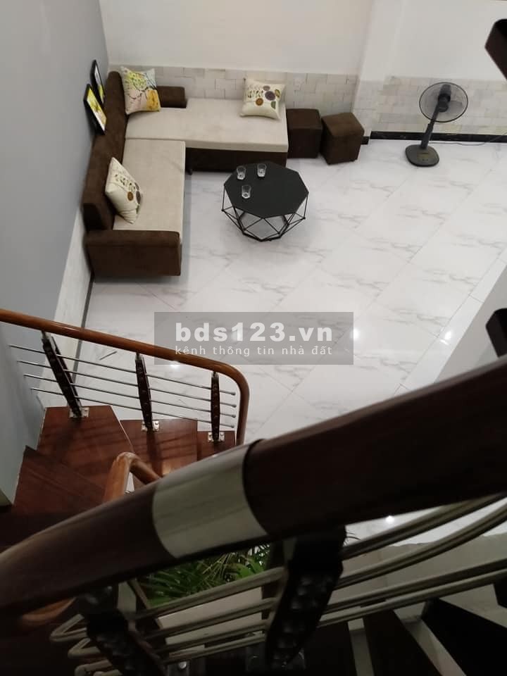 NHÀ ĐẸP LUNG LINH CHỈ VIỆC XÁCH VALY VỀ Ở