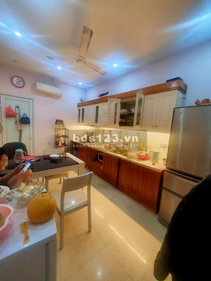 Bán gấp nhà Nguyễn Tuân,Thanh Xuân 44m 4T 4.7 tỷ,phố cực hiếm nhà bán