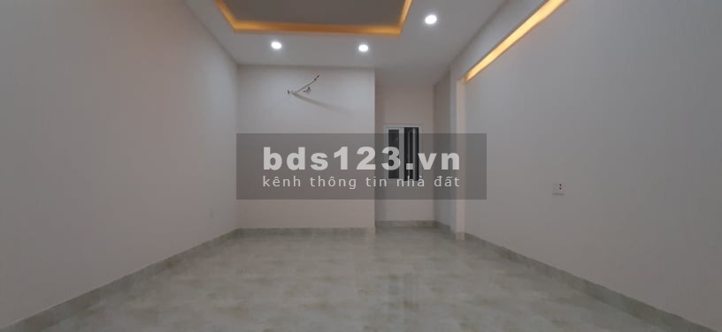 Bán nhà chợ Sơn Kỳ Tân phú 60m2 1 lầu chỉ 4ty85 chỉ 80tr m2 vừa nhà vừa đất .