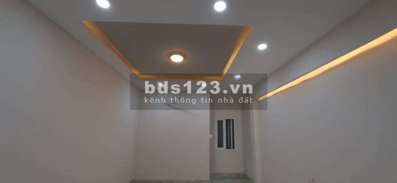 Bán nhà chợ Sơn Kỳ Tân phú 60m2 1 lầu chỉ 4ty85 chỉ 80tr m2 vừa nhà vừa đất .