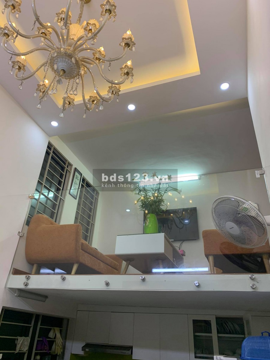 Phố Đội Cấn Linh Lang, Ba Đình, nhà cực đẹp, Lô góc 3 mặt thoáng, 40m2 *5T, cách phố 50m