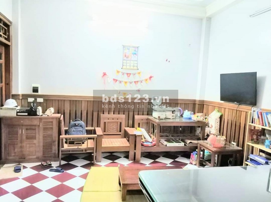 Cực hiếm, bán nhà PHỐ MINH KHAI 39m2 5tầng giá 2.9 tỷ. Về ở luôn.