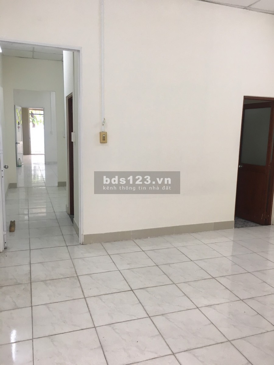 Cho thuê nhà nguyên căn 120m2, nở hậu, mặt tiền Linh Đông, Thủ Đức