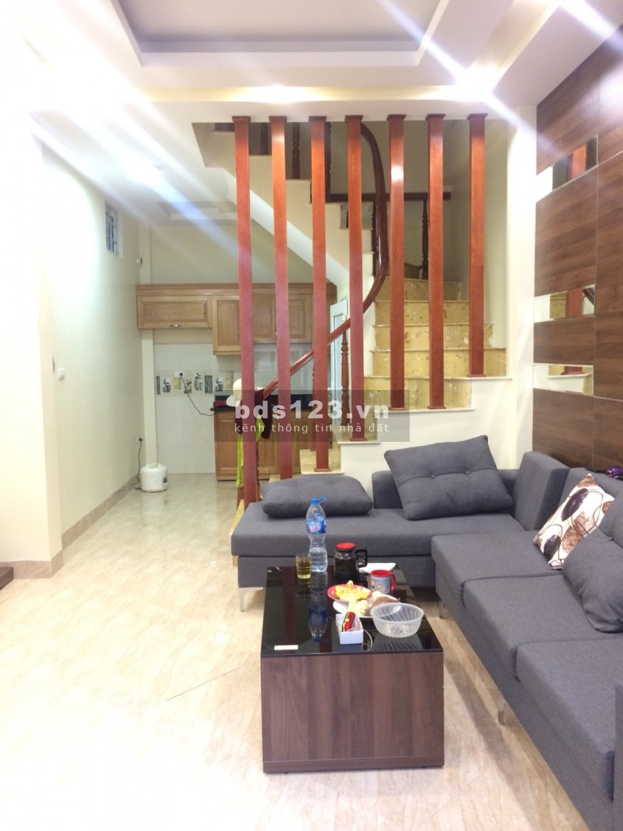 TÂY HỒ, NHÀ 4 TẦNG 40m2 MT 5M – NGỖ OTO VÀO NHÀ