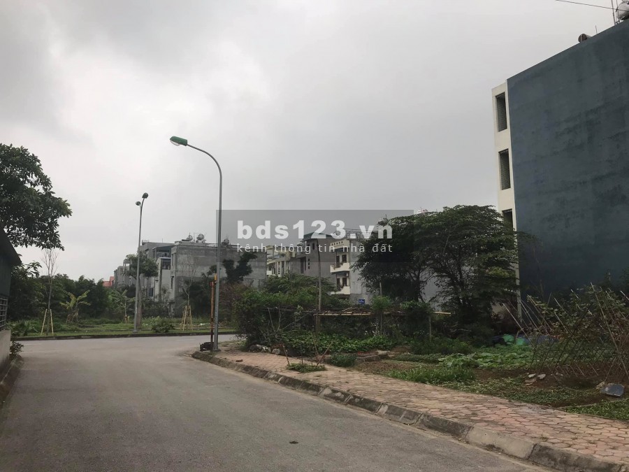 Bán đất đường Hoàng Quốc Việt, TP HD 61m2, mt 5m, đường to thông, giá cực tốt